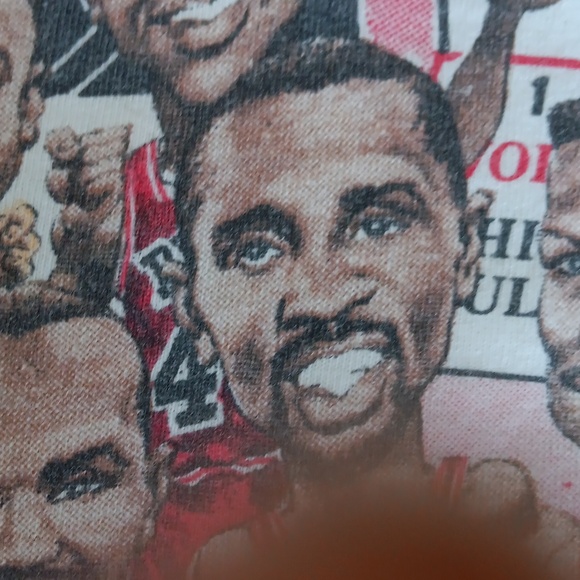 Vintage Bulls 1991 NBA World Tee.Size Large - Picture 8 of 9